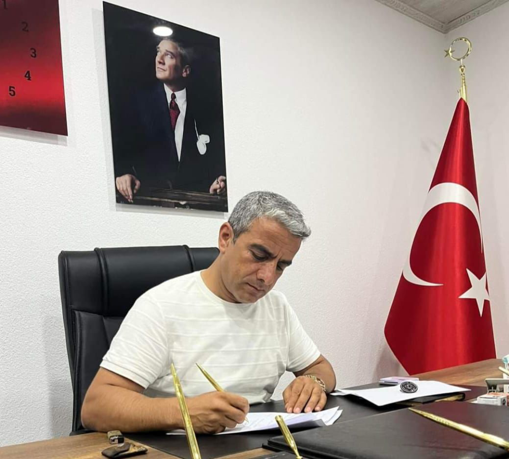 Akçakonak Mahalle Muhtarı Cemal Kahraman
