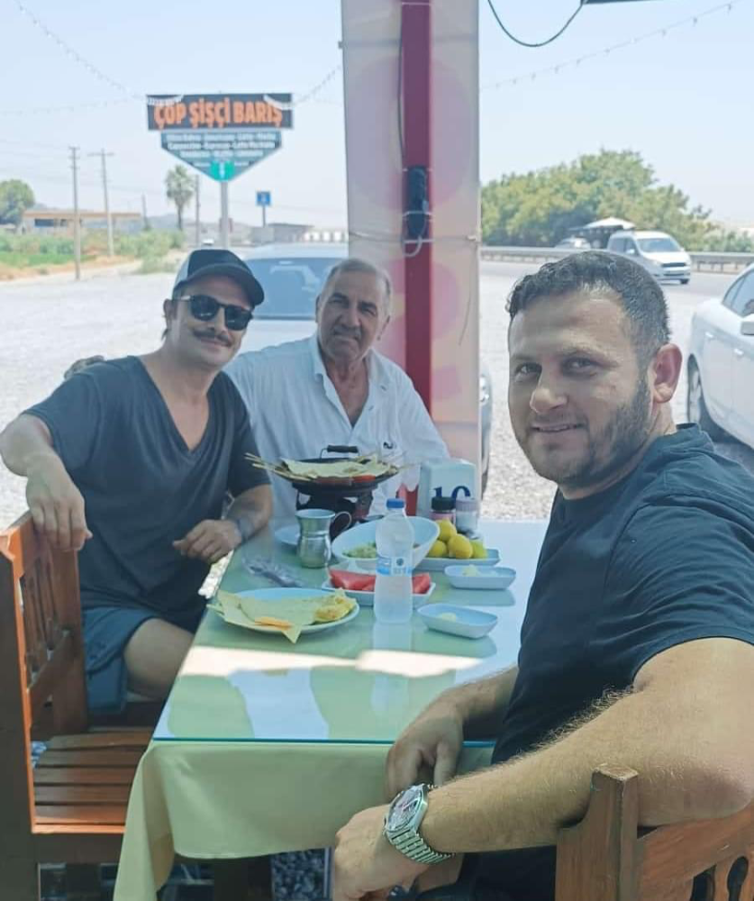 Söke’deki çöp şişçi ünlülerin durağı oluyor
