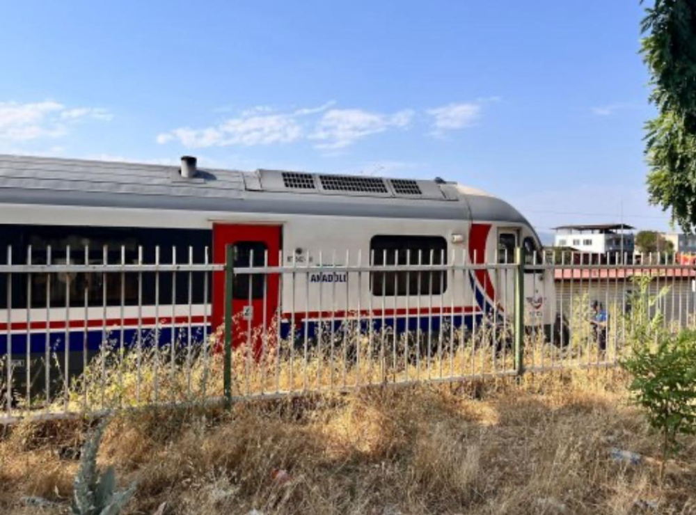 Aydın’da  feci olay/ Trenin altında can verdi