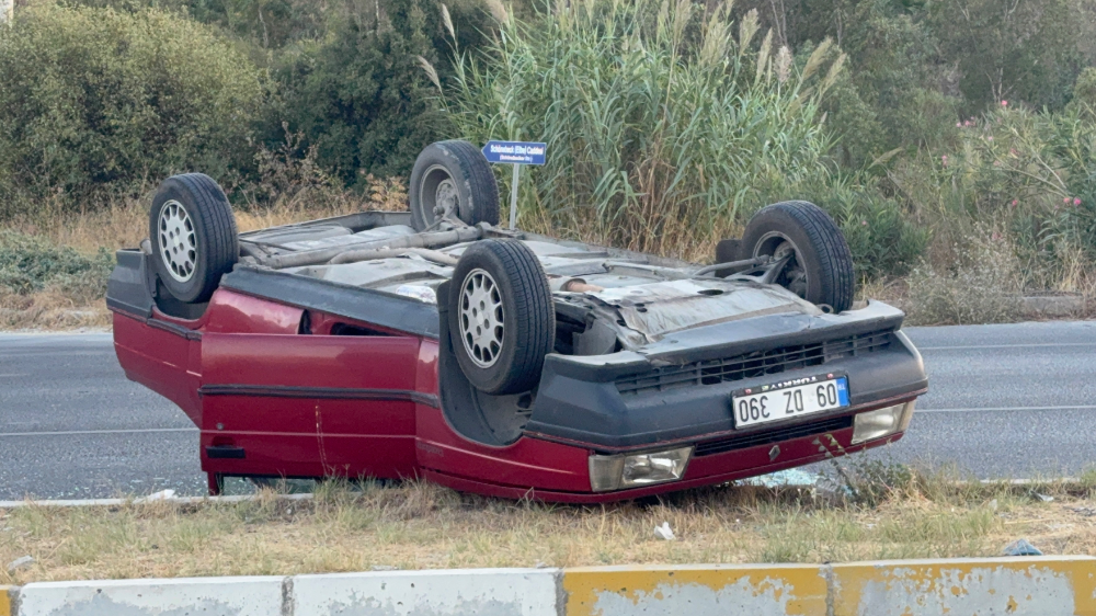 Söke’de feci kaza / Araç takla attı, 2 yaralı